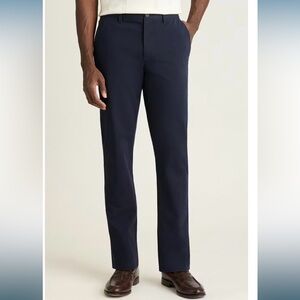 Bonobos The Chino 2.0 in Deep Navy. 32 W 30 L NWT